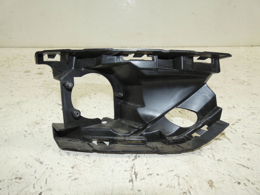 фото №14, Праве кронштейн кронштейн протитуманної фари volvo xc40 2018- оригінальний номер 31407961