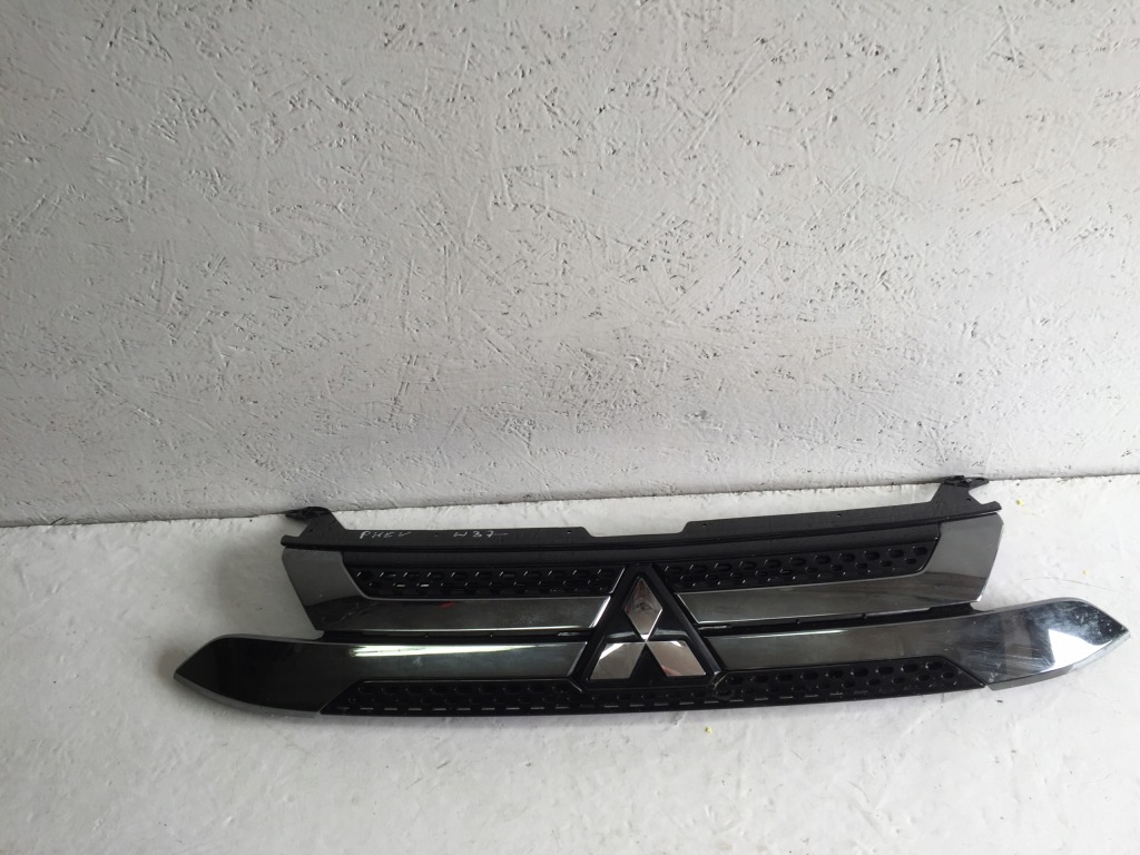 фото №1, Решётка радиатора бампера перед mitsubishi outlander iii lift