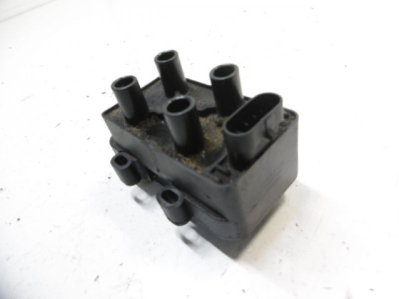 фото №1, Dacia logan i катушка зажигания 1,6 8v ce20048 delphi