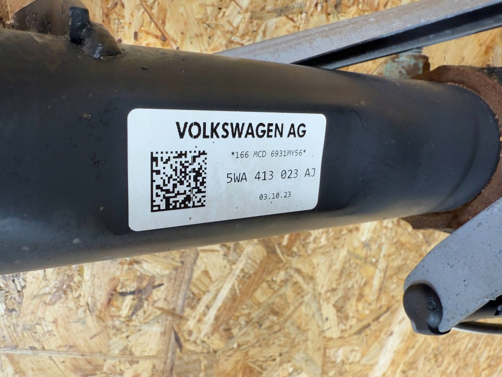 Подвеска амортизатор поворотный кулак правый  перед audi a3 8y 1.5tsi 5wa413023aj Киев