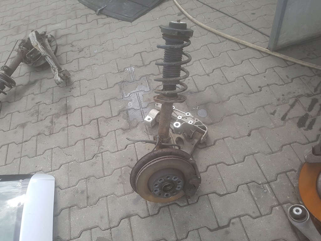 фото №1, Leon 2 ii 04r- 1.9 tdi амортизатор поворотный кулак правая