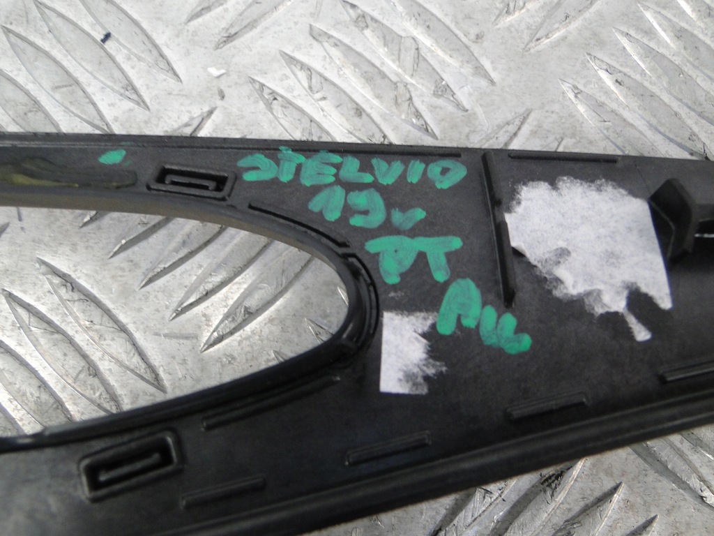 фото №16, Alfa romeo stelvio q4 декоры салона комплект