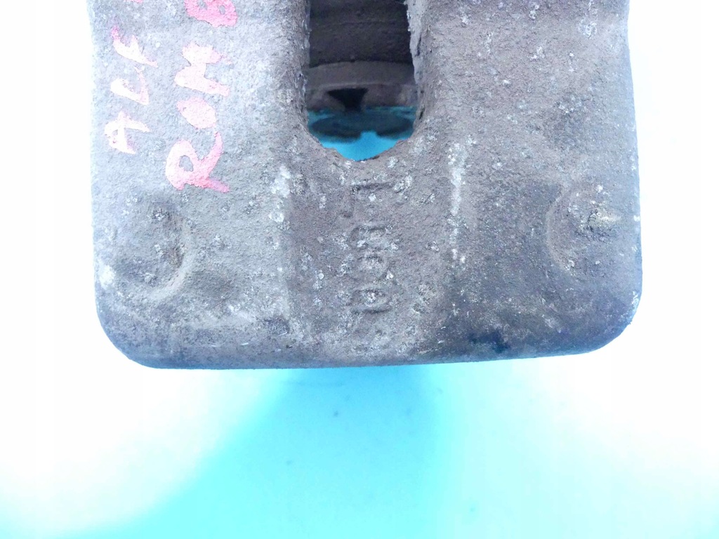 фото №3, Супорт задня правий lucas alfa romeo gt