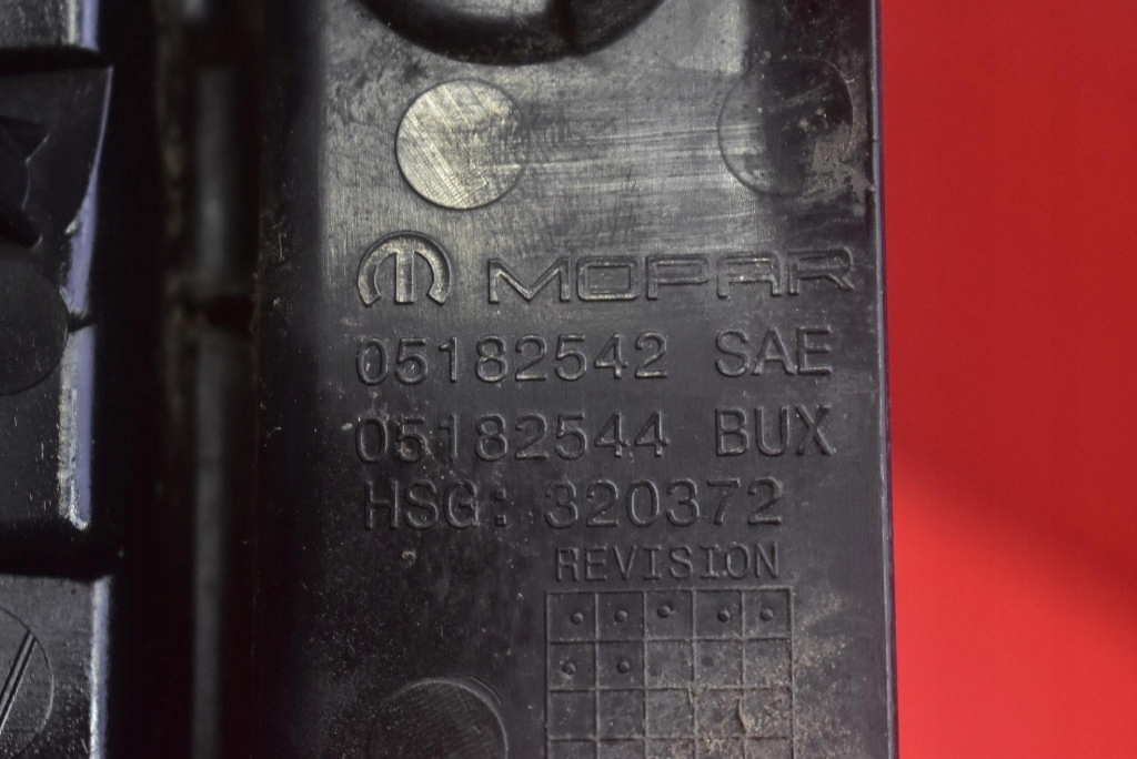 фото №7, Лампа права задня задня 05182542 jeep compass 1 i lift 11-13