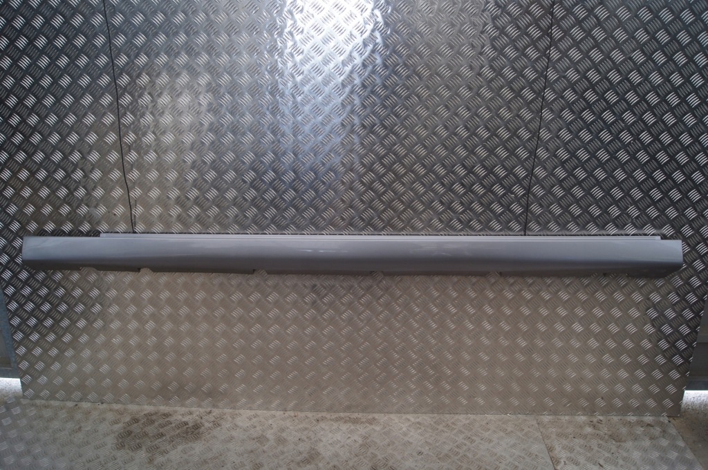 Купити Dodge charger рестайлінг  молдинг поріг ліва