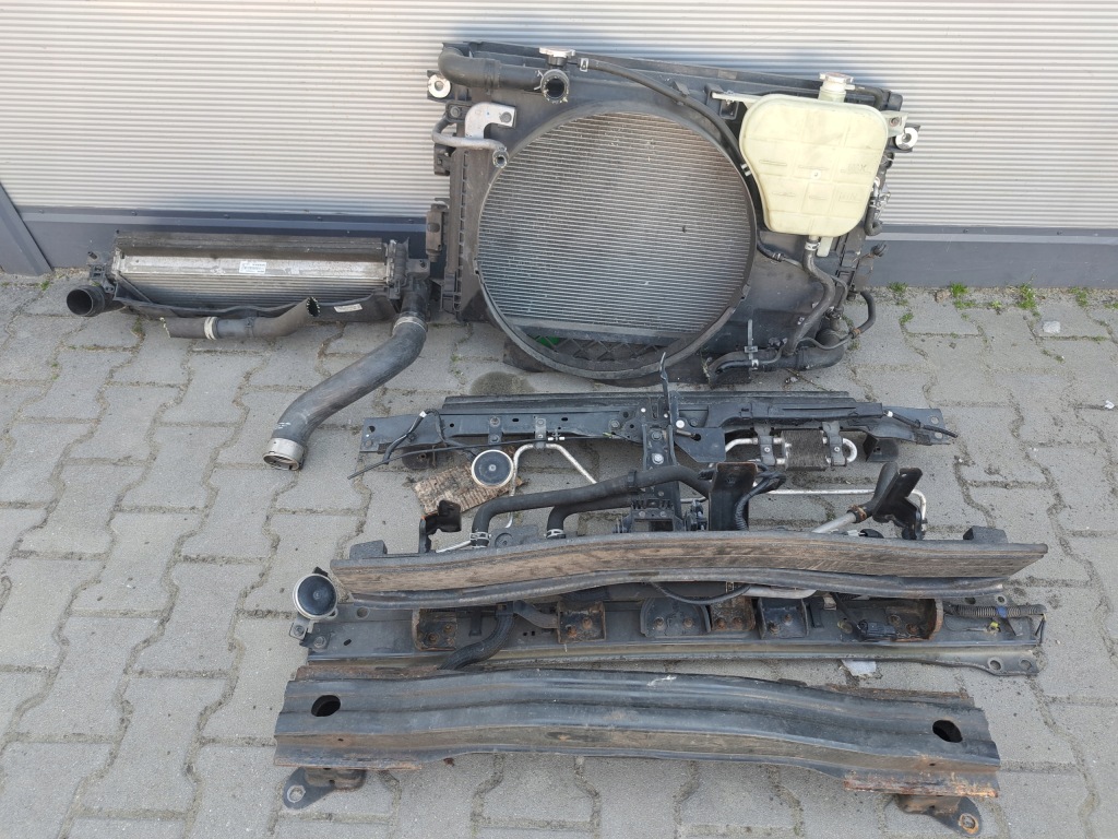 фото №1, Nissan navara d23 2.d pas перед радиатор комплект