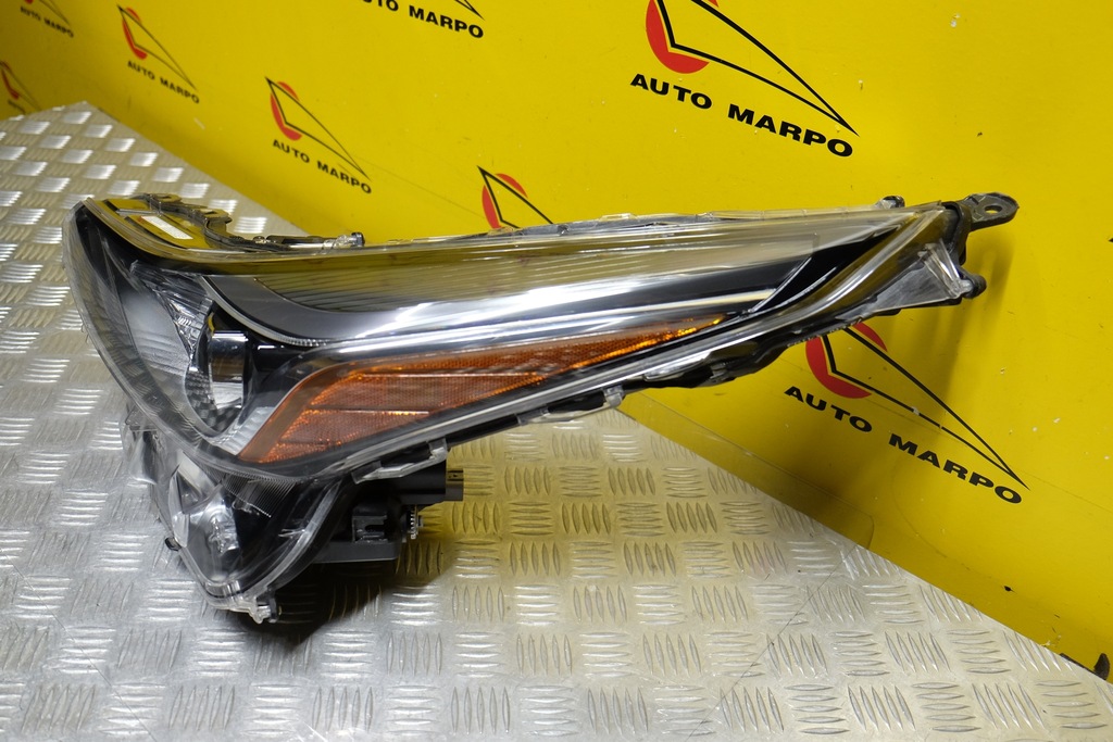 фото №5, Toyota prius 2019- фара лампа перед led l usa