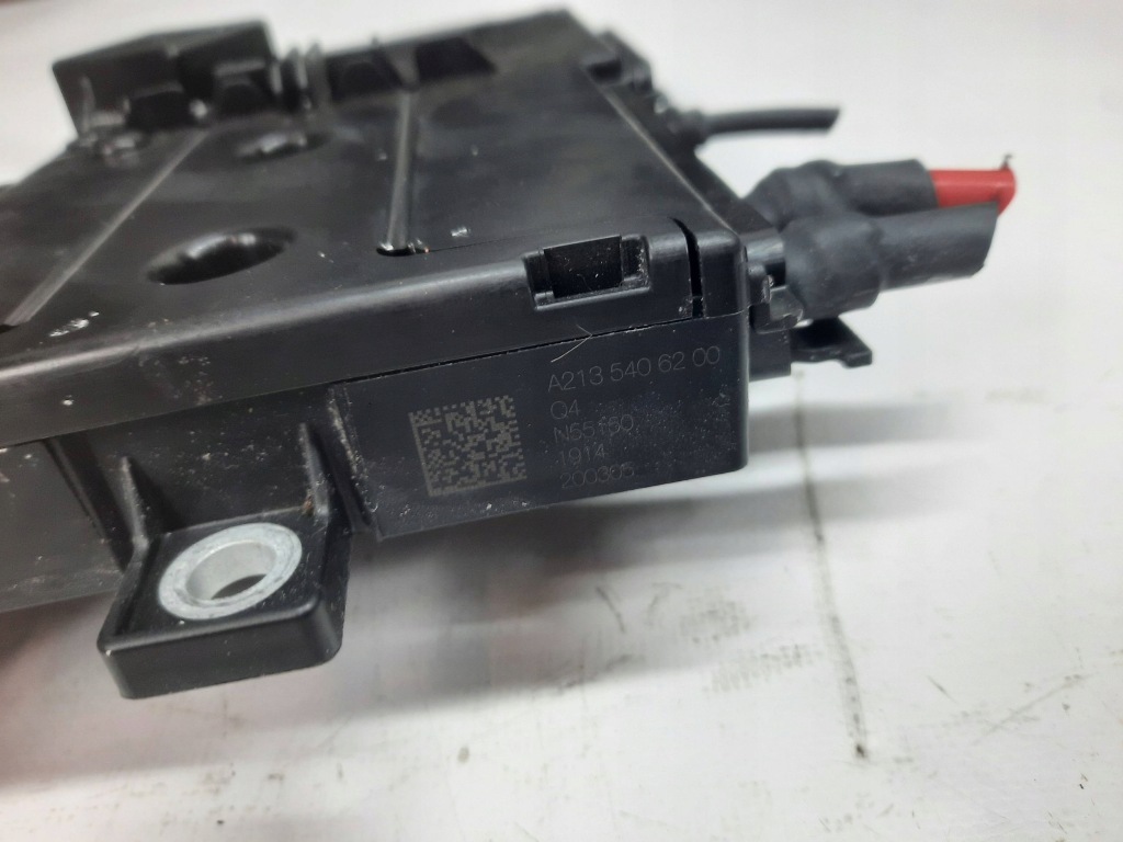 Коробка запобіжників mercedes e w213 glc w253 a2135406200 в Україні