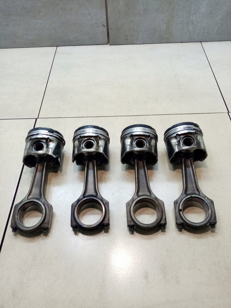 фото №1, Поршень шатун voyager iv 2.5 crd 2090f