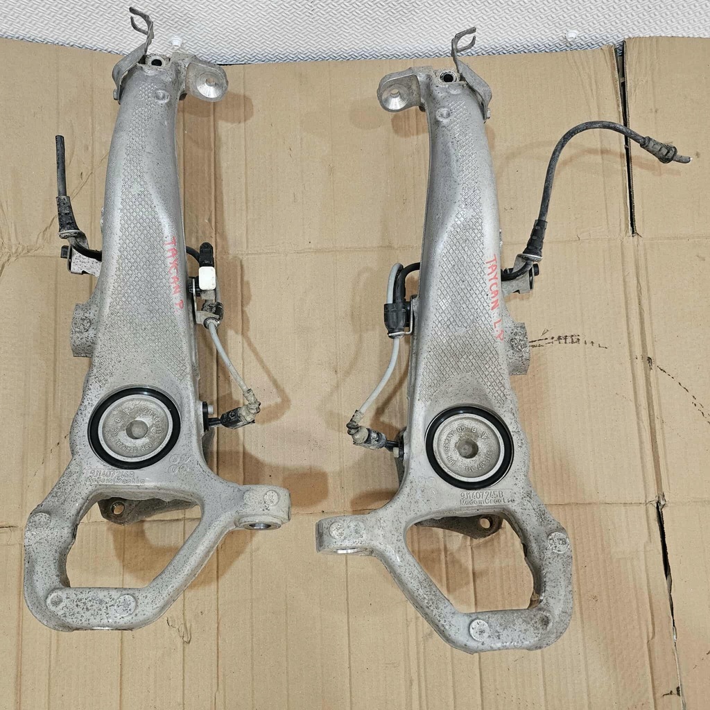 фото №4, Porsche taycan 9j1 audi e-tron поворотний кулак ступиця перед передня права