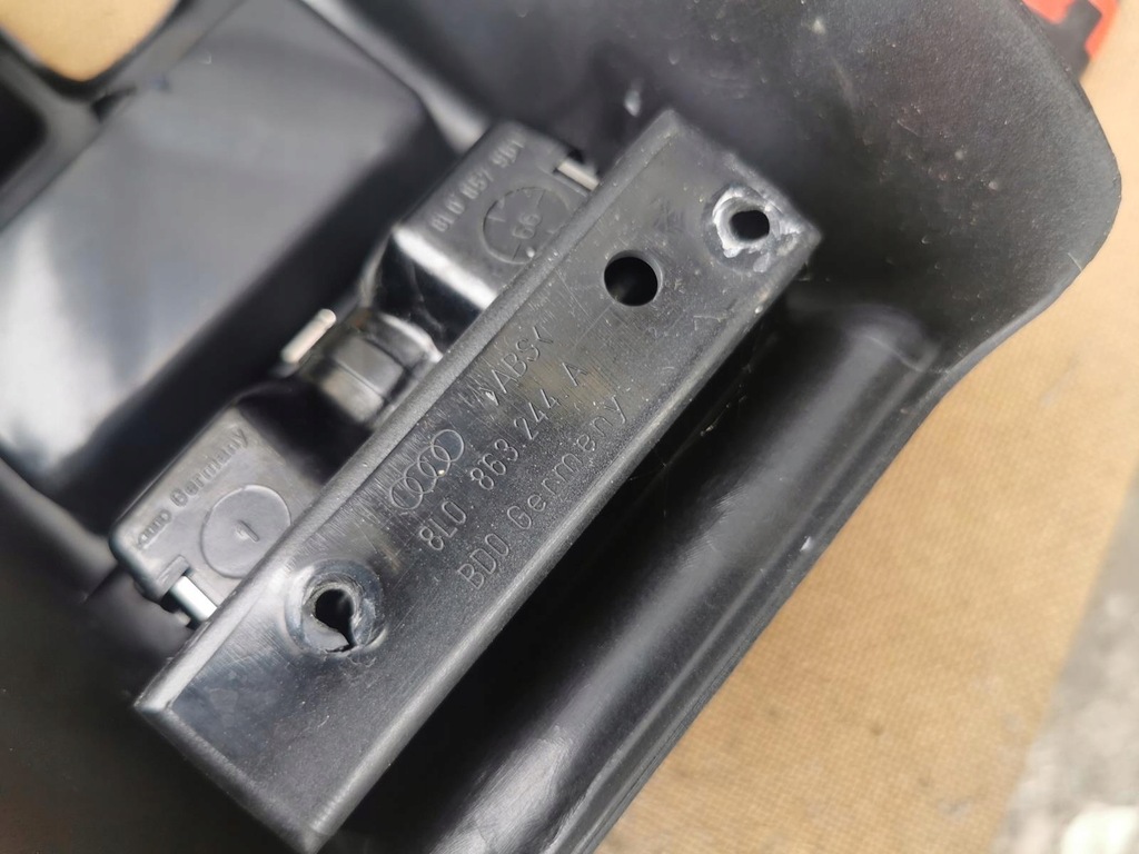 фото №7, Audi a3 8l 96-00 консоль туннель средний europa 8l0863244a