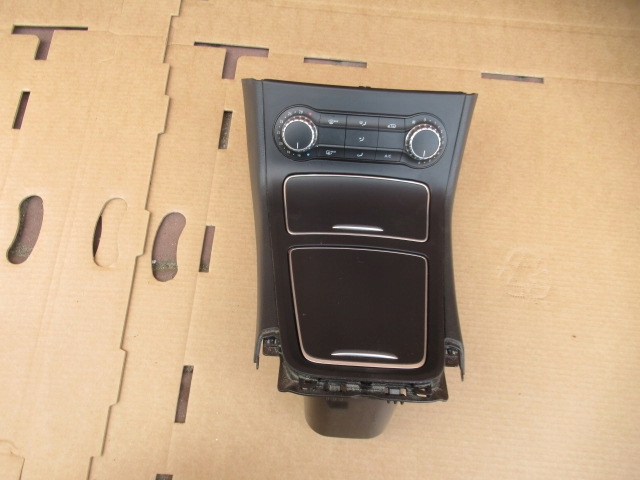 фото №1, Mercedes b-klasa w246 lift панель кондиціонера