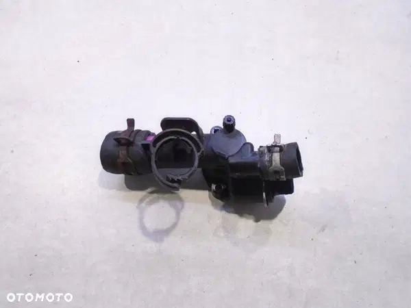 фото №4, Корпус термостата renault megane ii 1.5 dci