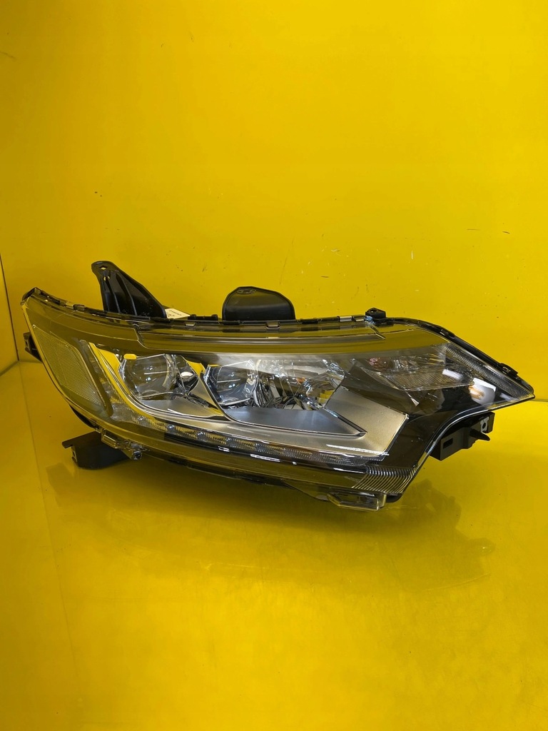 фото №1, Лампа правая mitsubishi outlander iii full led 8301c8-64