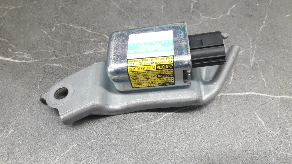 Купити Датчик удару lexus rx ii