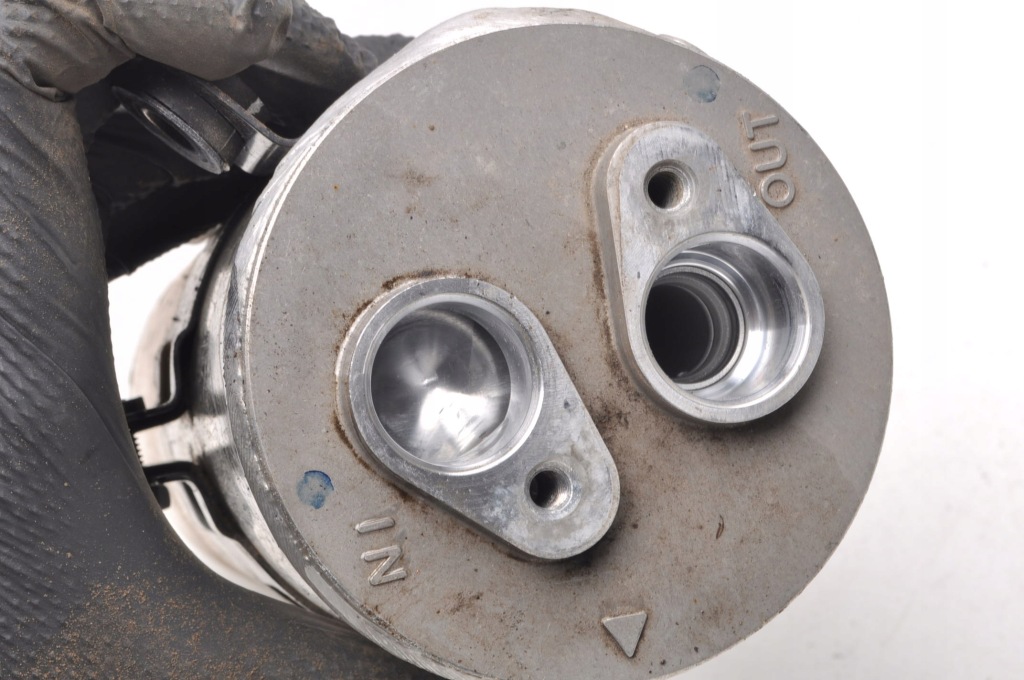 фото №5, Nissan leaf ii ze1 осушитель конденсатор кондиционера 447900-0260