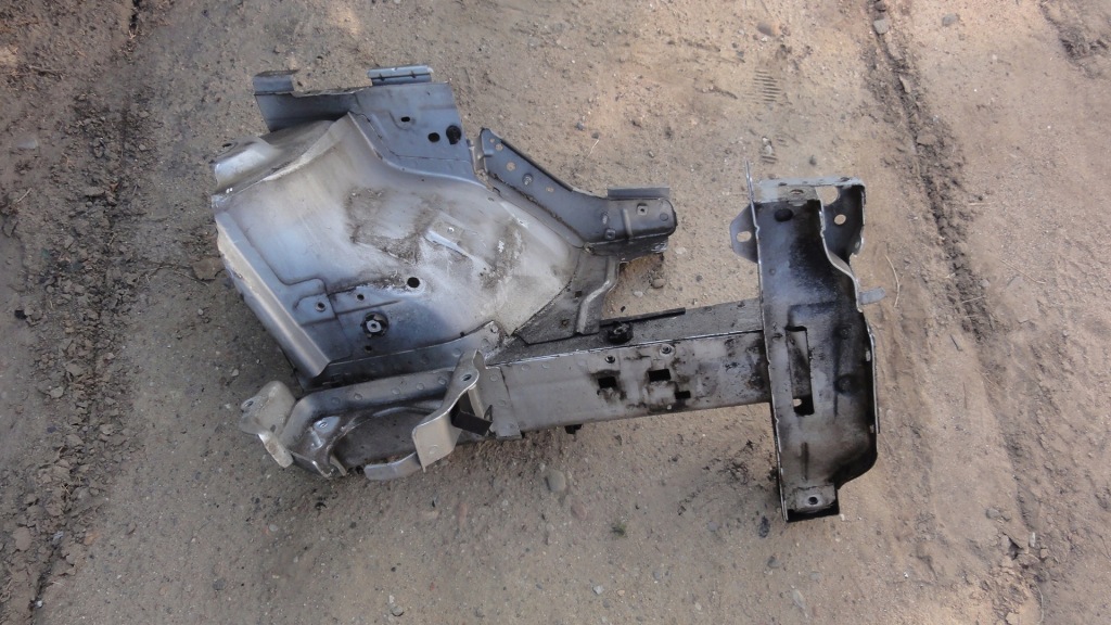 фото №1, Citroen c4 ii b7 12r чверть перед ліва ezr срібляста