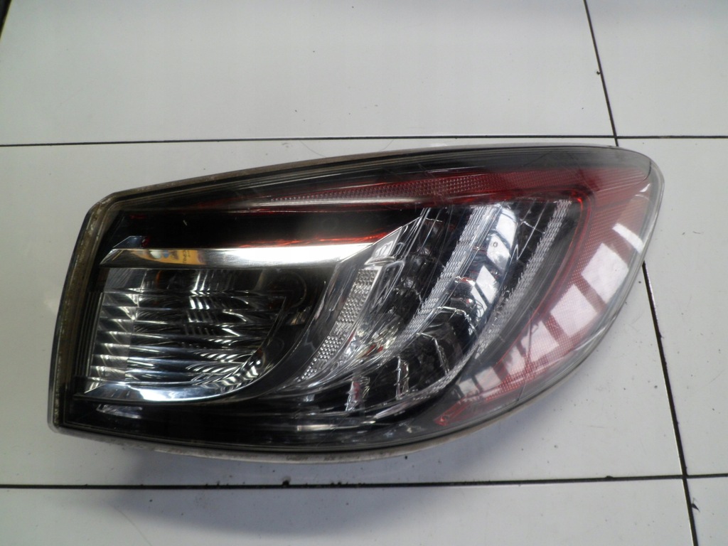 фото №1, Mazda 3 лампа правая задняя задняя bbm551150