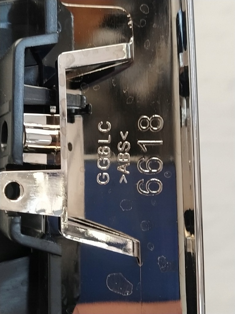 Jaguar e-pace x540 решётка радиатора решётка  радиатора значок хром чёрный блеск оригинал Доставка