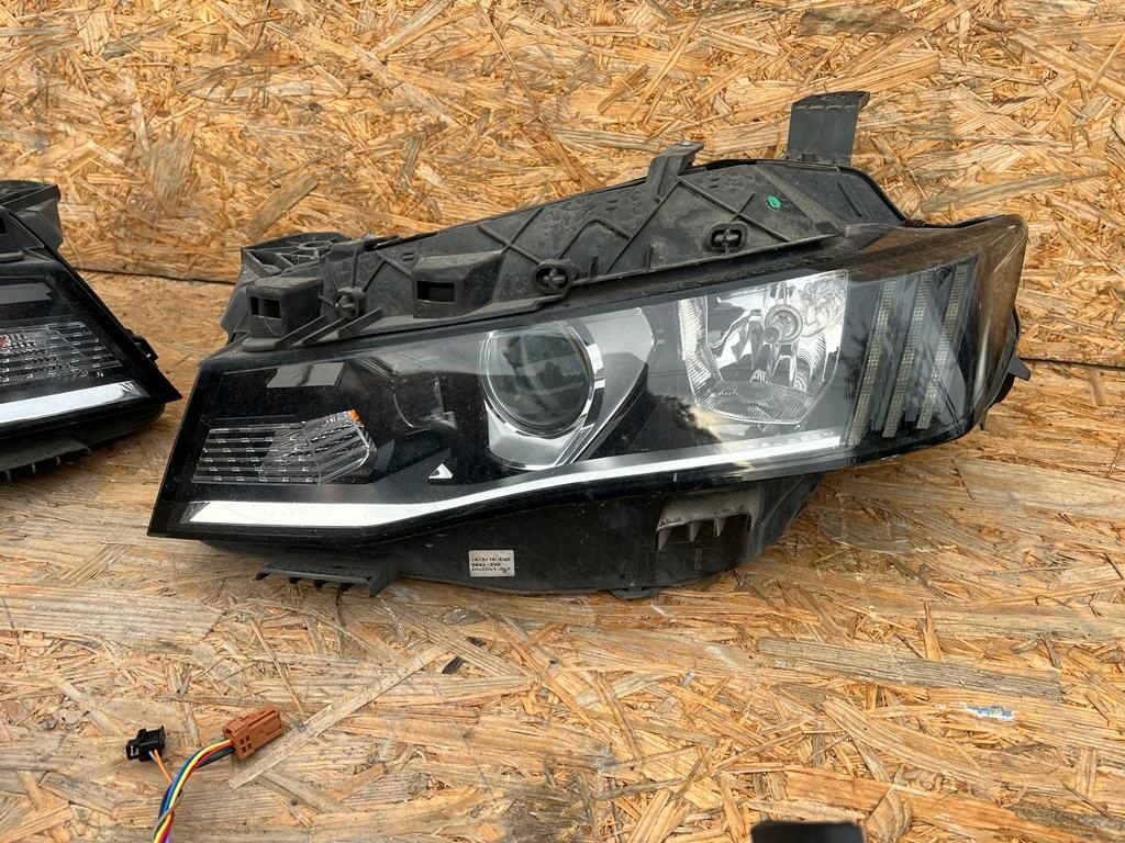 фото №1, Лампа левая фара peugeot 508 ii 18- линза