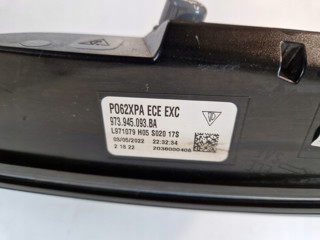 фото №10, Porsche panamera 971 лампа задня led накладка задня led оригінал!