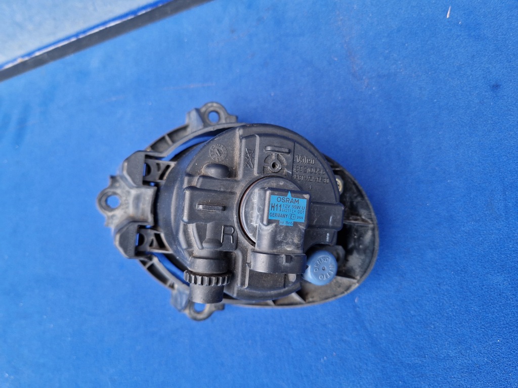 фото №9, Toyota avensis t27 09-11 2009-2011 протитуманна фара правий рамка