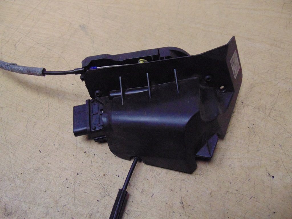 фото №10, Замок cent. двері правий задня ford b-max 6pin