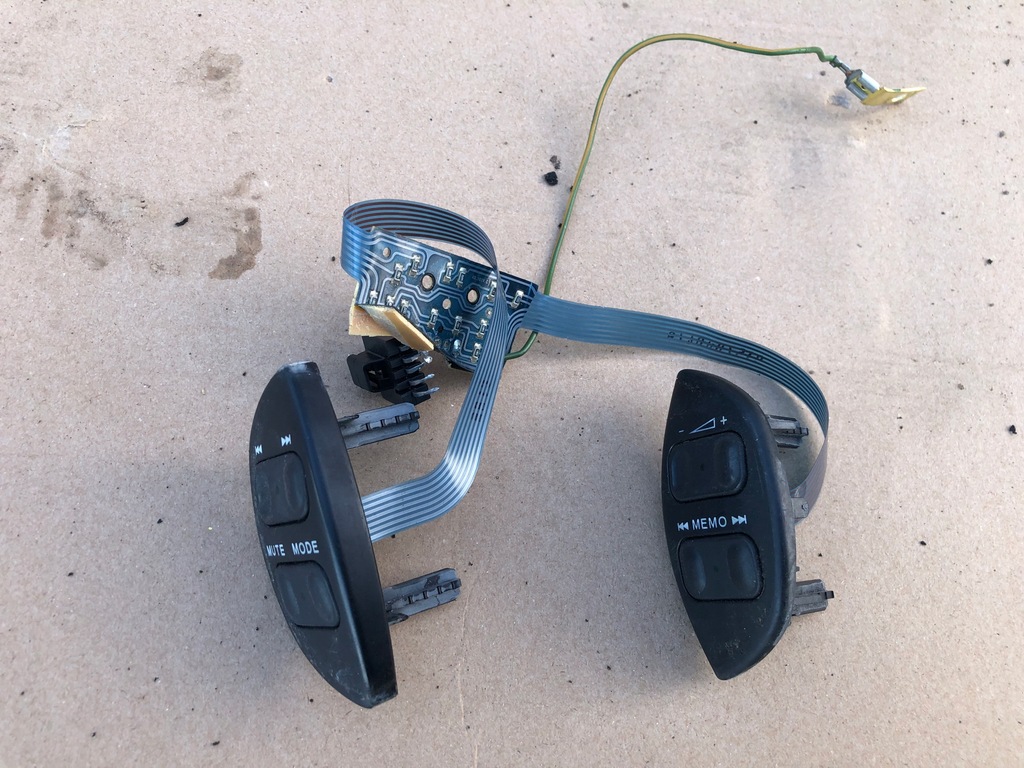 фото №1, Кнопки радіо citroen xsara picasso керма