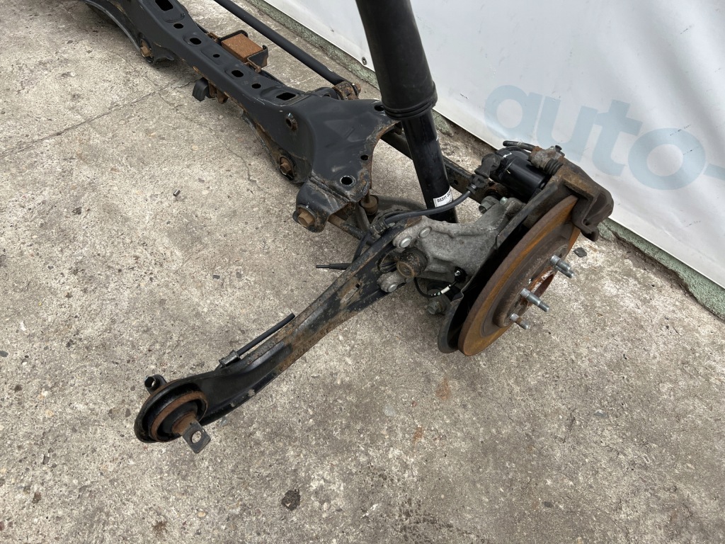 фото №4, Hyundai i40 kombi задние подвеска балка oś