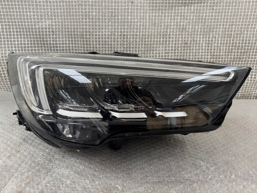 фото №1, Opel crossland права лампа full led