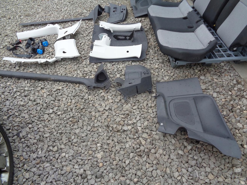 фото №9, Переходник с фургон заднее сиденье ремни skoda citigo 3d 11-