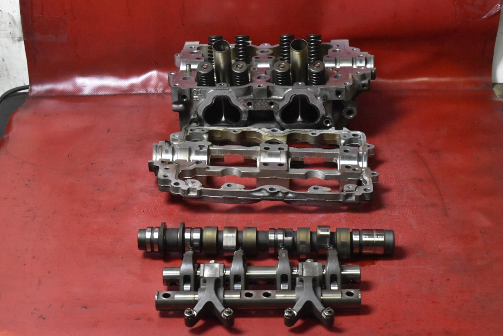 фото №12, Головка двигуна права subaru legacy 3 iii 2.5 167 km 98-03