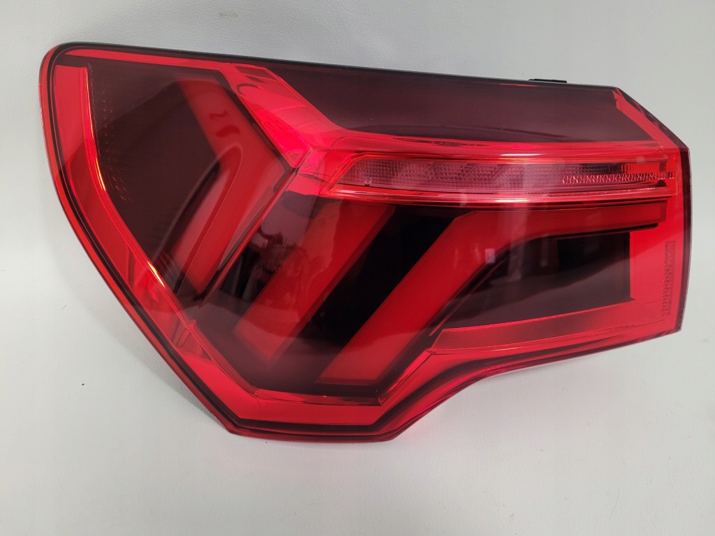 Купить Audi q3 83a фара led левая задний  задняя 83a945091