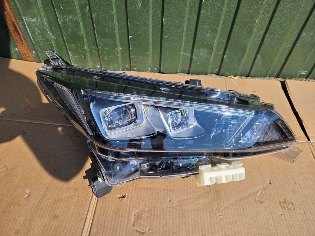 фото №1, Nissan leaf ii лампа фара full led правый europa 260105sh5a