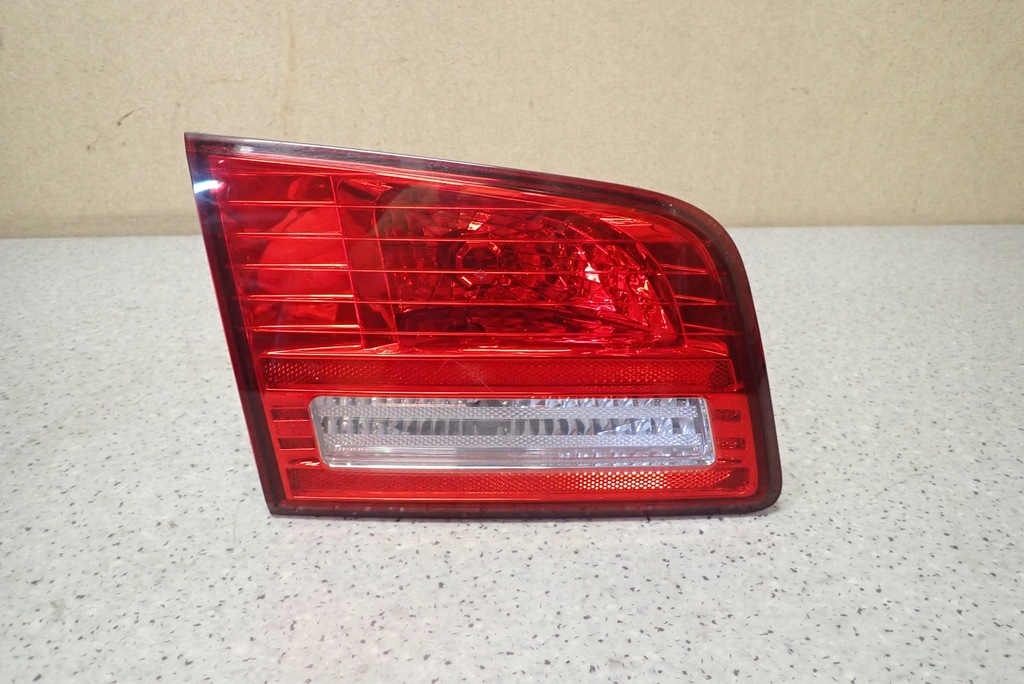 фото №1, Kia magentis 05-09 лампа задня ліва w кришка