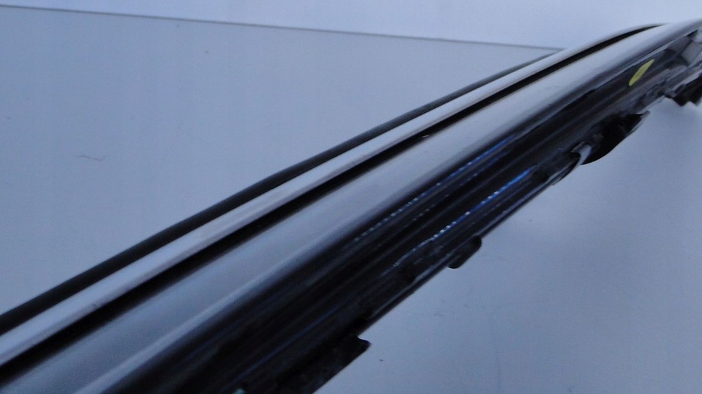 фото №11, Mercedes eqs 297 лампа передняя средняя молдинг накладка led