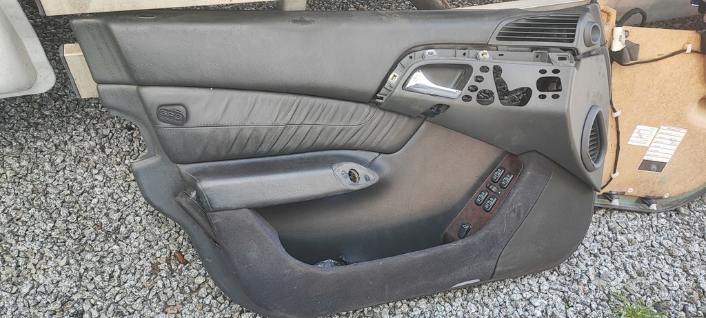 фото №9, Оббивка обшивки czarna шкіра mercedes w220 long