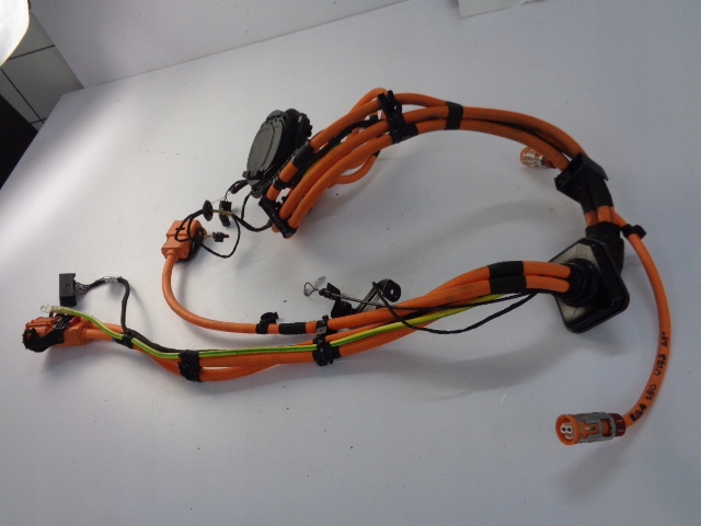 фото №1, Дроти заряджання mercedes eqa 250 w243 2021 rok