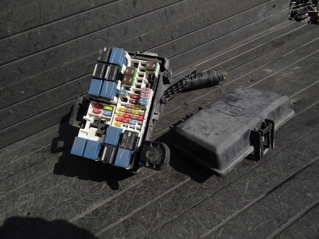 фото №1, Ford ka+ 2017 1,2 коробка предохранителей org