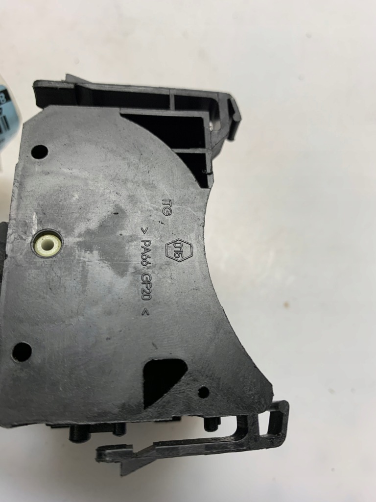 фото №5, Twingo ii переключатель комбинированный 8200515830g