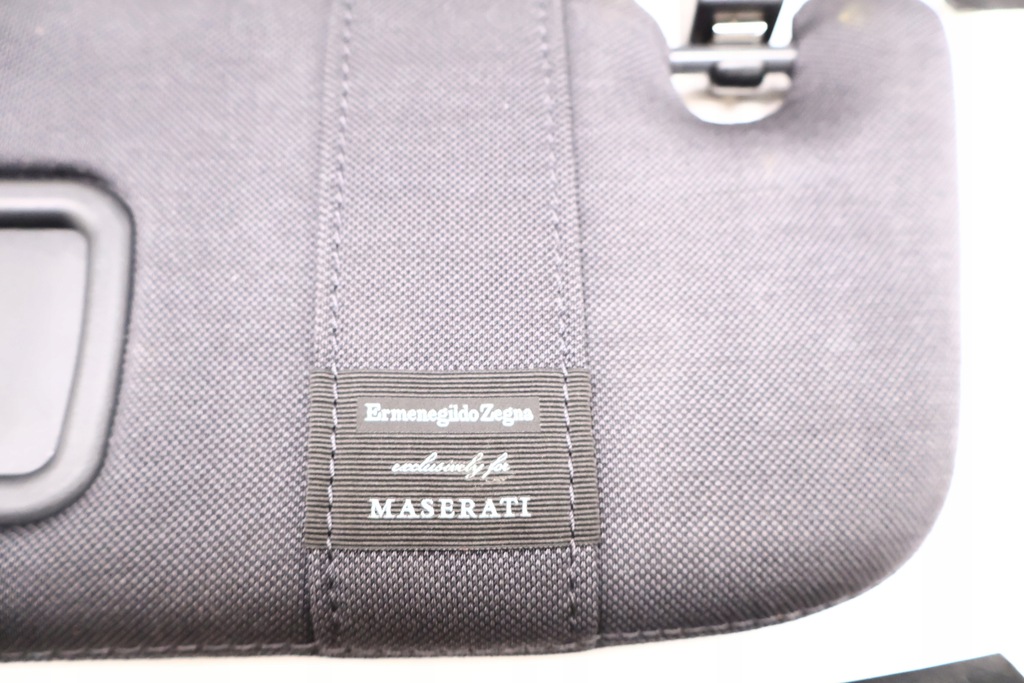 фото №5, Maserati levante стеля панорама