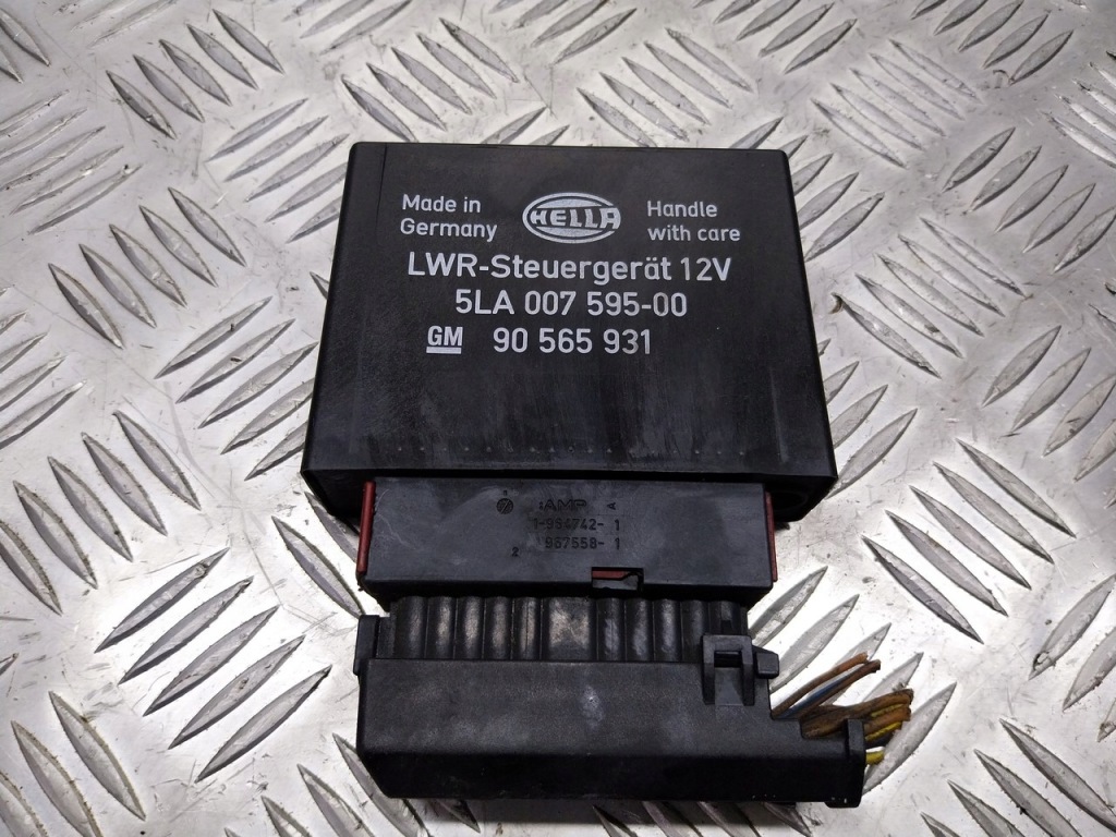 Купити Модуль світла opel omega b 2.2 dti 90565931