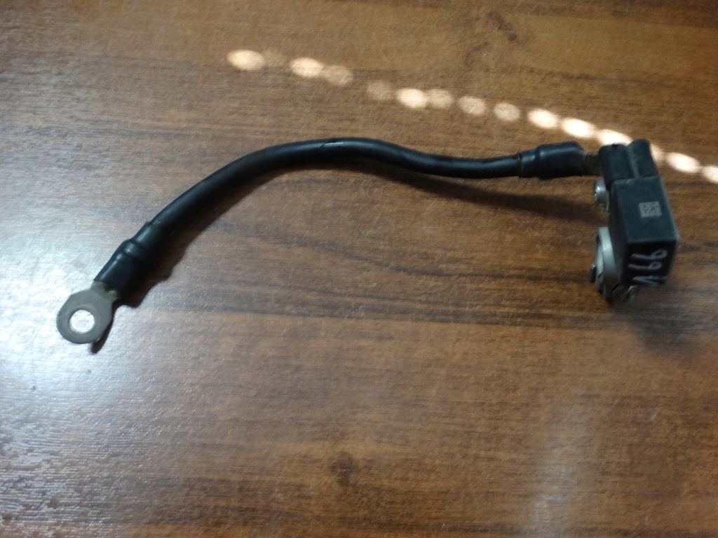 фото №1, Idealna клемма минус минусовая mercedes w204 1