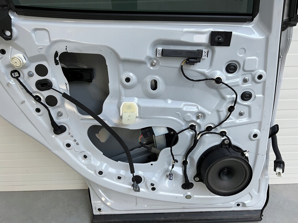 фото №7, Дверь левый задняя задние renault arkana