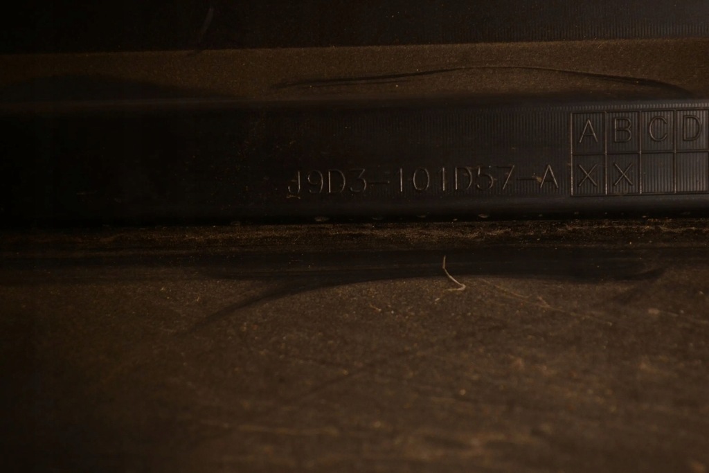 фото №11, Jaguar i-pace 2019 поріг