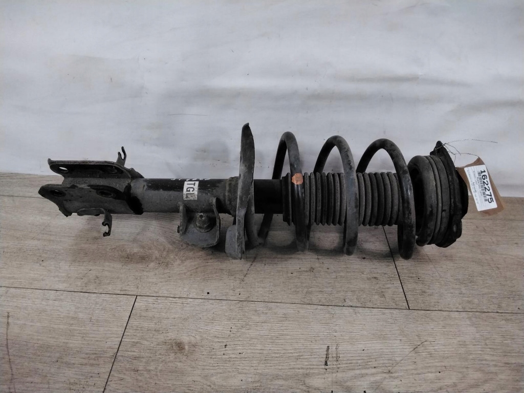 Купить Nissan leaf 1 mcperson левое