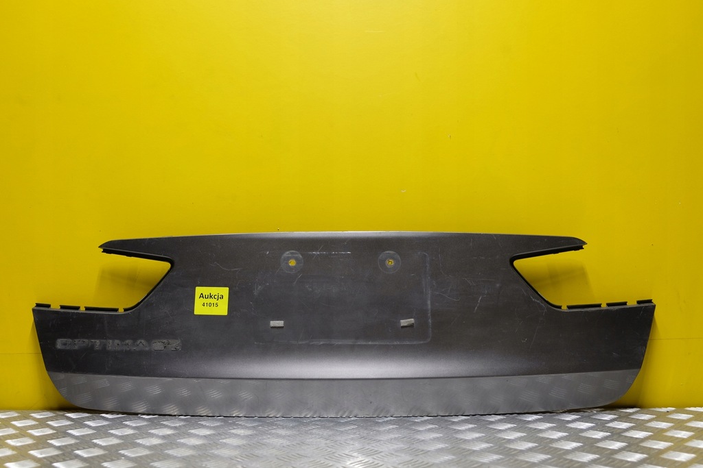 фото №1, Kia optima sedan 2015- накладка кришки багажника задня