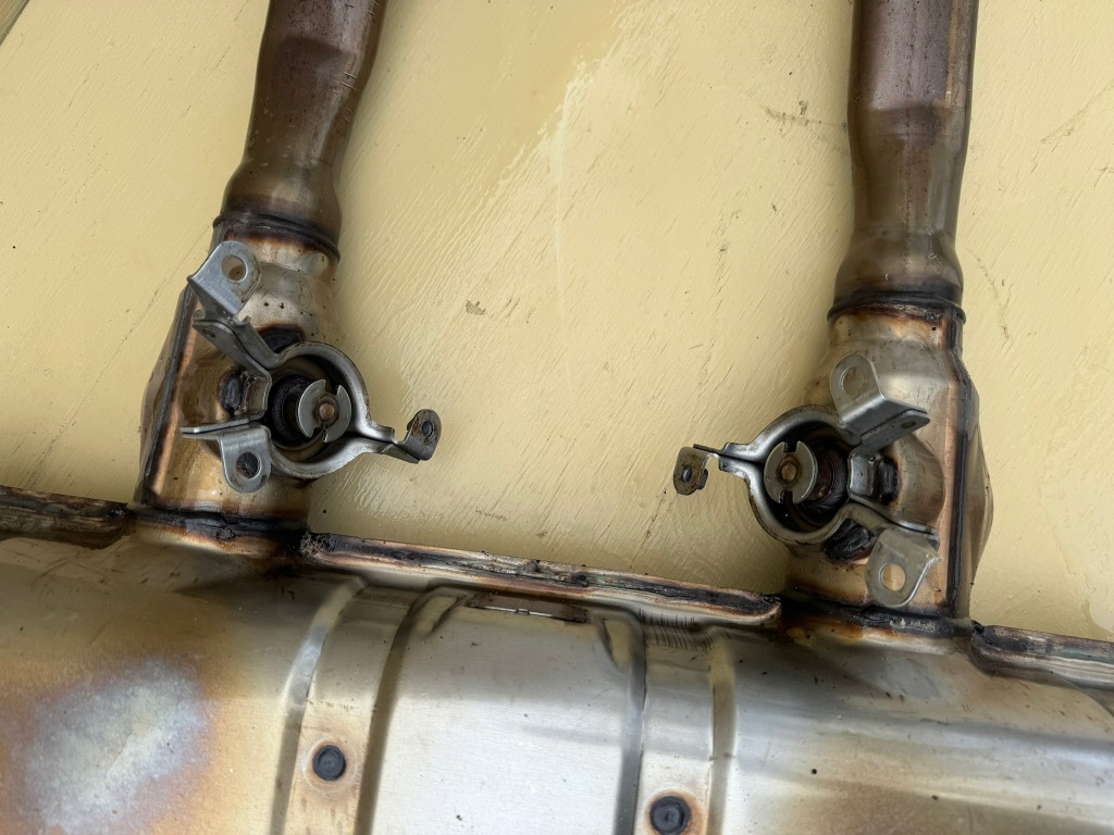 фото №5, Lexus lc 500 17r- наконечник вихлоп вихлоп гасник toyota 13834 sango