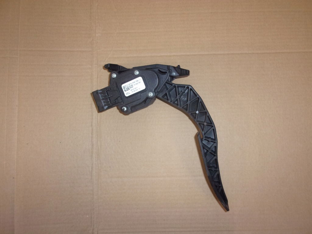 Купить Потенциометр педаль газа opel zafira c 13253781