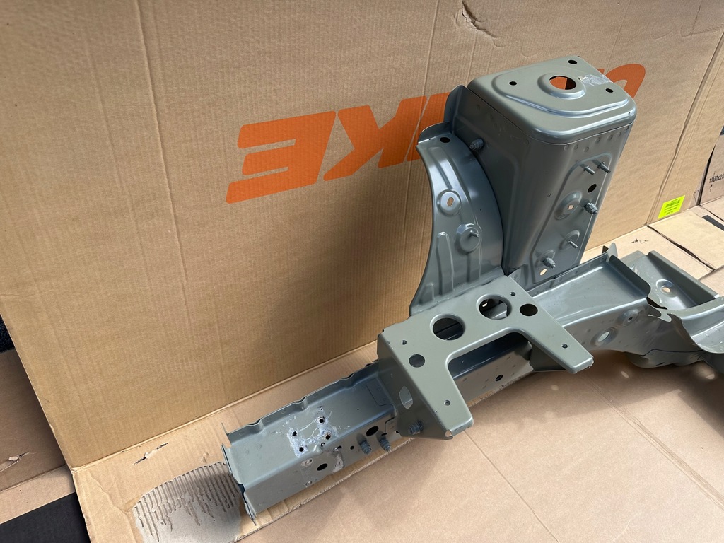 фото №7, Dacia spring підкрилок лонжерон права 21- nowa оригінальна